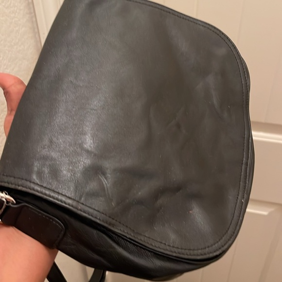 Giani Bernini please check all picture of condition - Picture 9 of 17